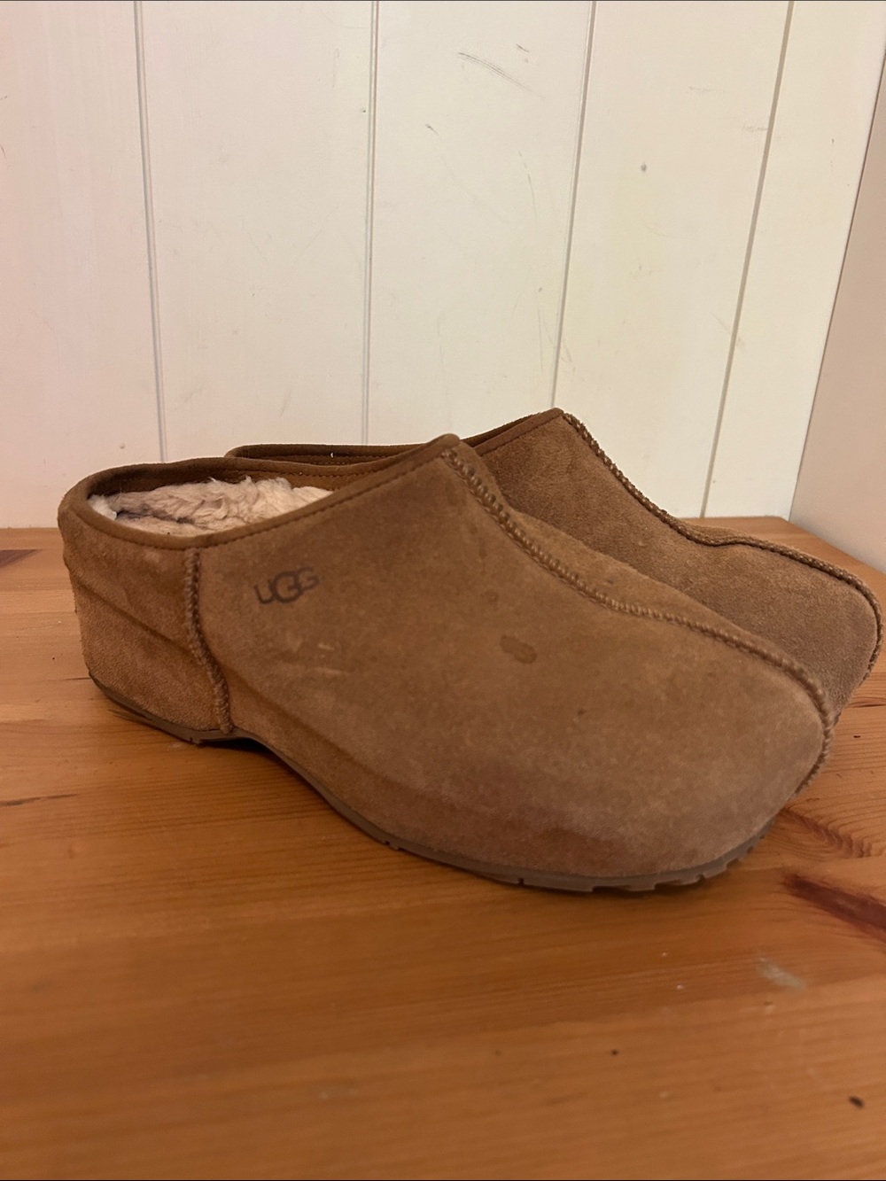 UGG Women's Chestnut Suede Shearling Clog Mules